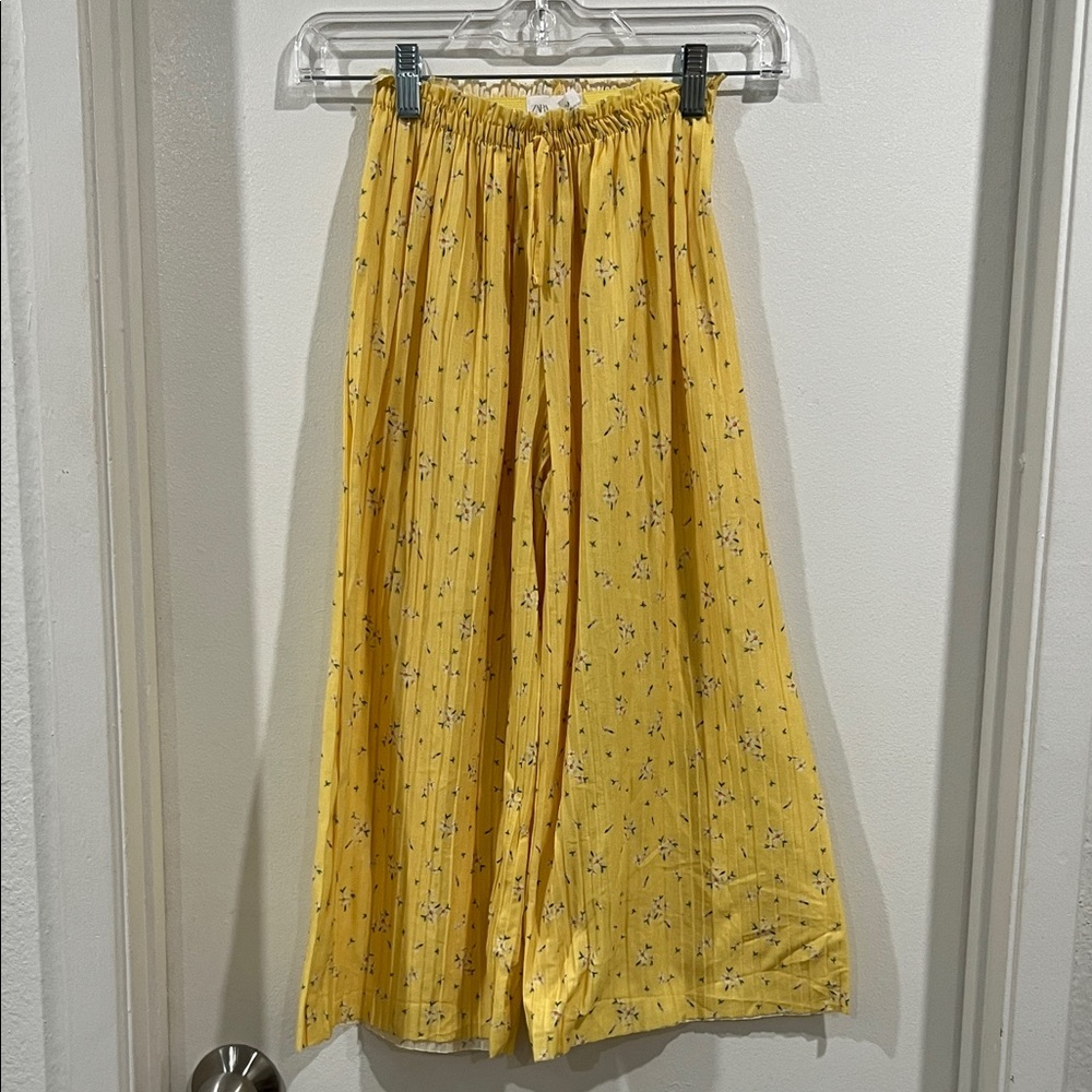 Zara Yellow Floral Kids Casual Bottoms size 9
